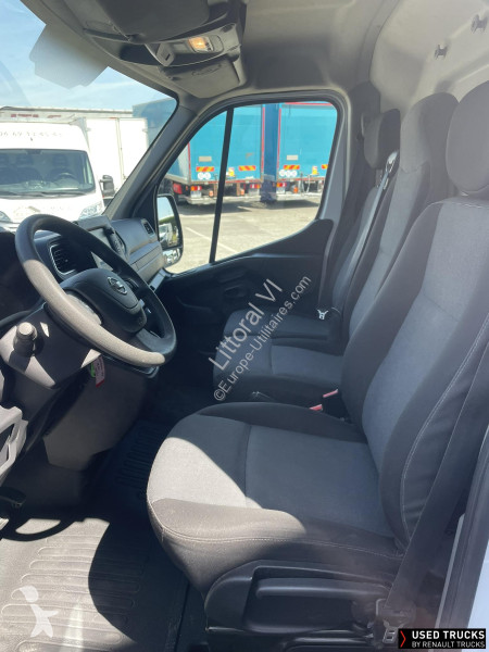 Furgoneta Nissan