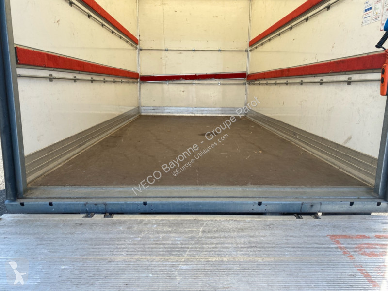Véhicule utilitaire Iveco 35C16H3.0 Empattement...