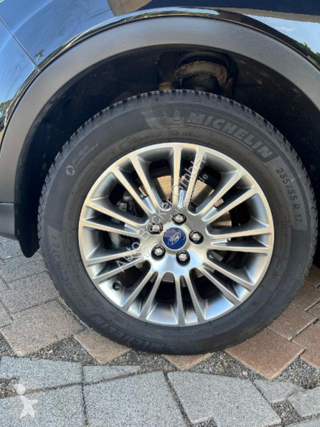 Užitkové vozidlo Ford Titanium...