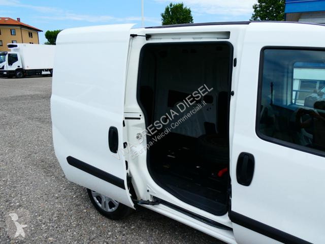 Veículo utilitário Fiat DOBLO