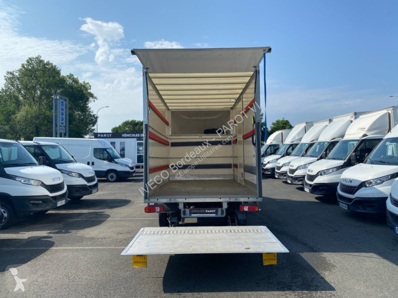 Furgoneta Iveco 35C16H3.0 empattement 4100
