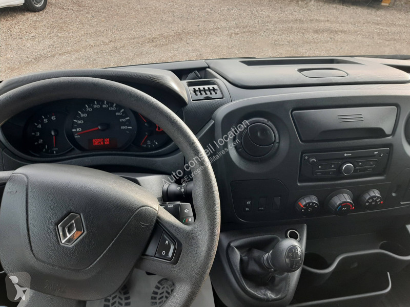 Véhicule utilitaire Renault L2 H2 2.3 DCI 130...