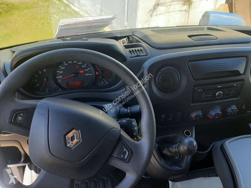 Véhicule utilitaire Renault L2 H2 2.3 DCI 130...