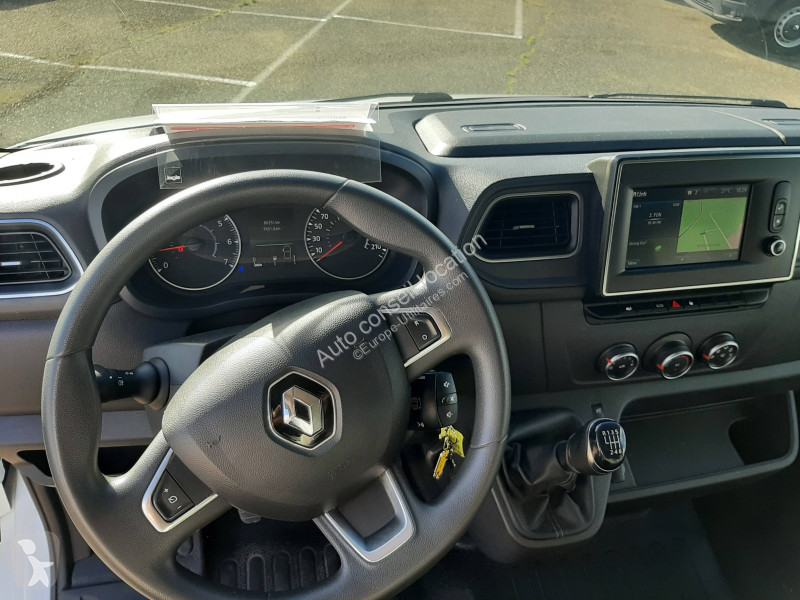 Véhicule utilitaire Renault L2 H2 2.3 DCI 135...
