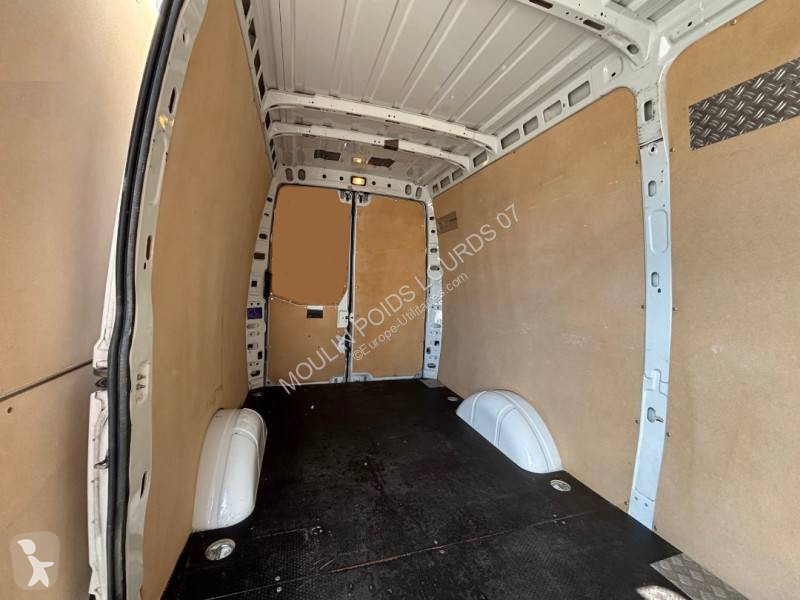 Furgoneta Iveco