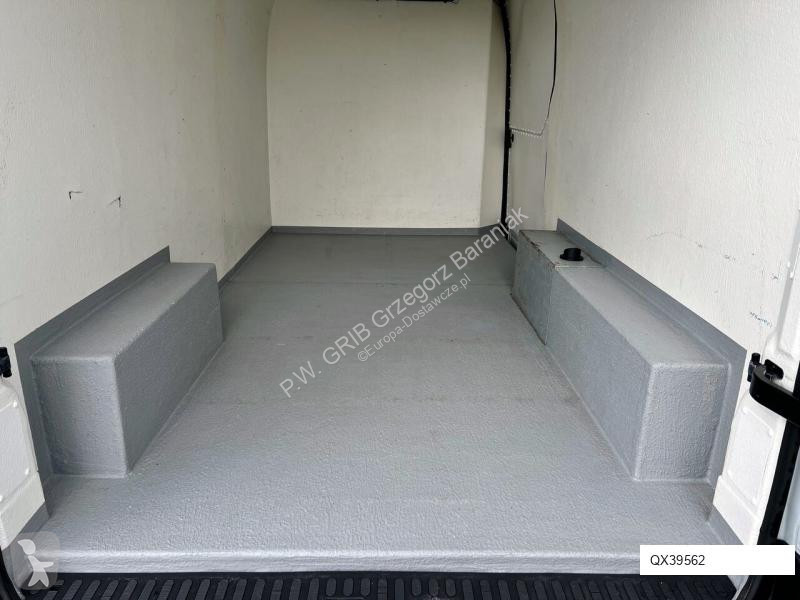 Autoutilitară Renault 130 DCI L3H2 Maxi