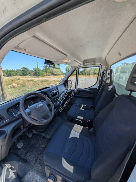 Véhicule utilitaire Iveco 35-12