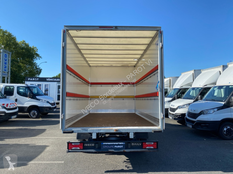 Furgoneta Iveco 35C16H3.0 Empattement 4100