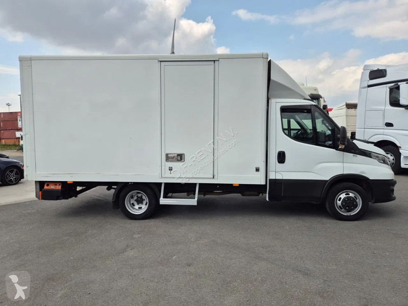 Veicolo commerciale Iveco 35 C 14