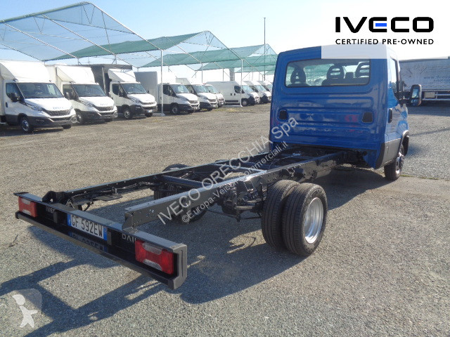 Véhicule utilitaire Iveco DAILY 35C16 - 3750