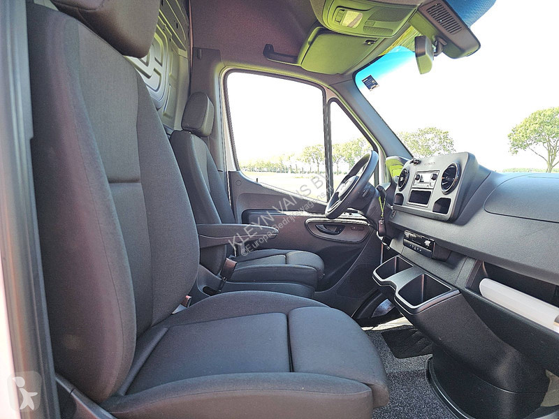 Autoutilitară Mercedes L2H2 35 KWH