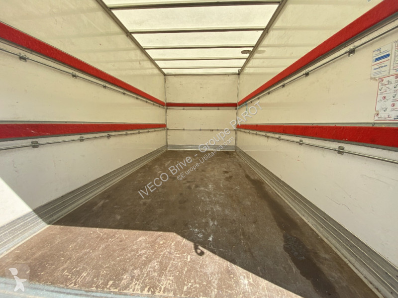 Véhicule utilitaire Iveco 35C16H3.0 empattement...