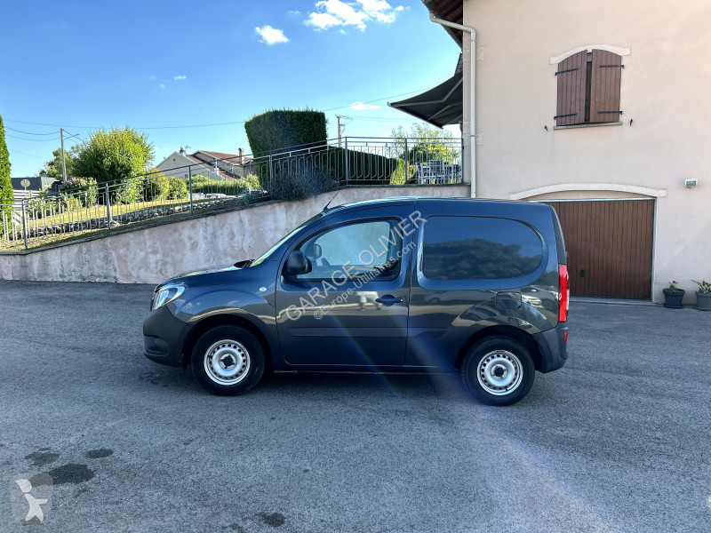 Véhicule utilitaire Mercedes Compact 109 1.5...