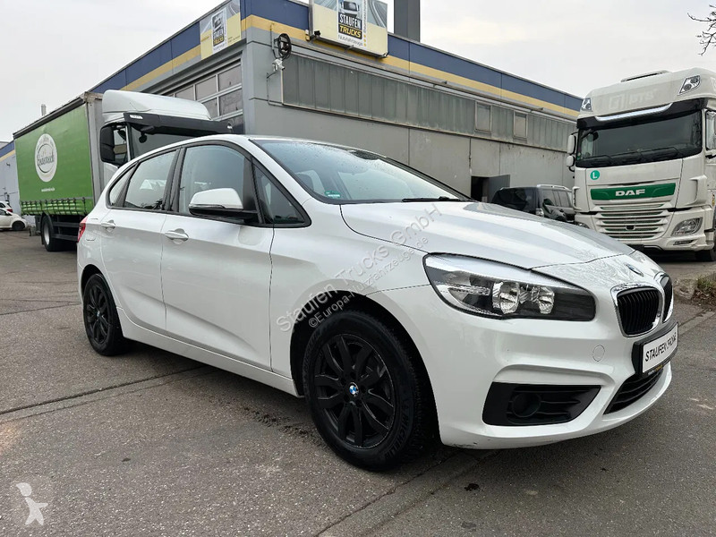 Nyttofordon BMW 216i Active...