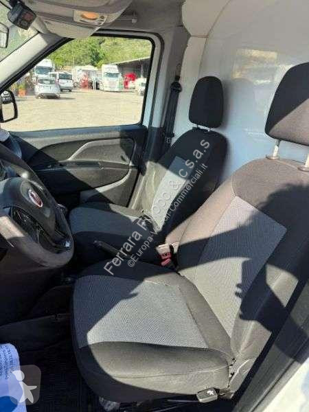 عربة نفعية Fiat doblò