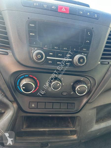 Furgoneta Iveco