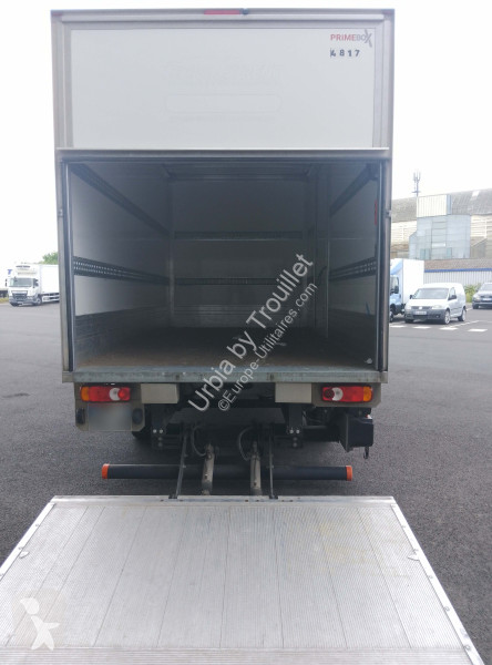 Véhicule utilitaire Renault 20M3 145 CV HAYON...