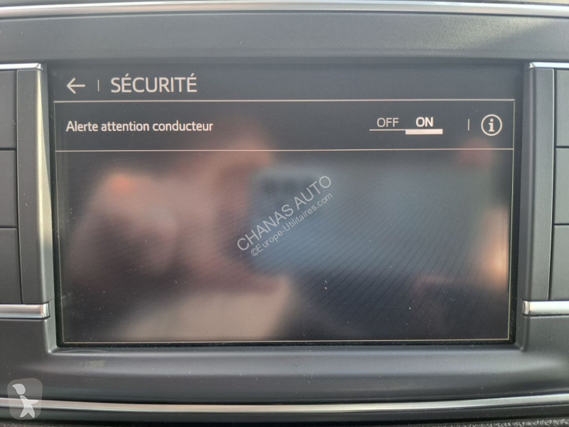 Véhicule utilitaire Toyota MEDIUM 2.0L 145 D-4D
