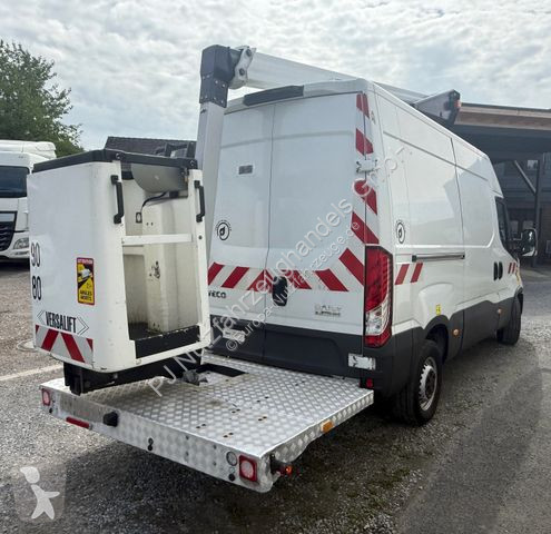 Nyttofordon Iveco 35-140 GNC Versalift VTL 135 Evo