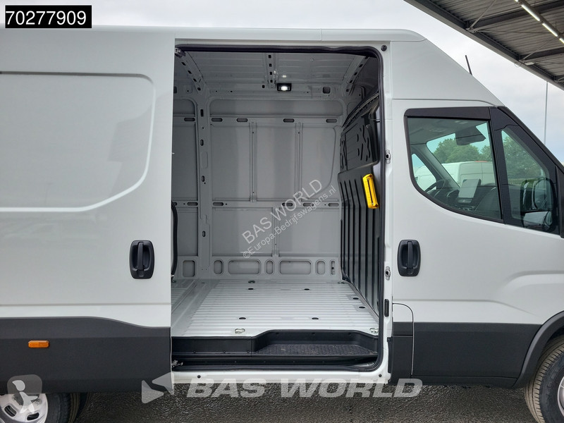 Veicolo commerciale Iveco 35C21 3.0L 210PK...