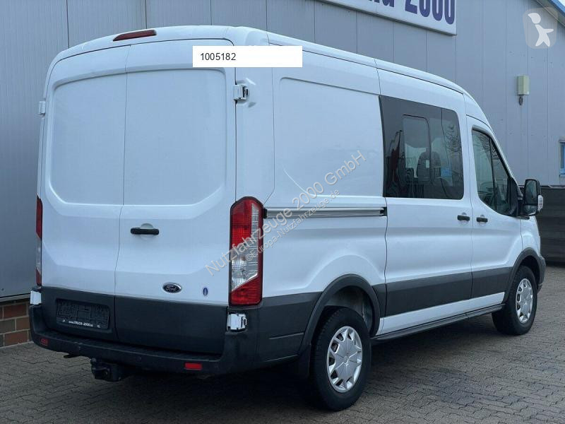Véhicule utilitaire Ford