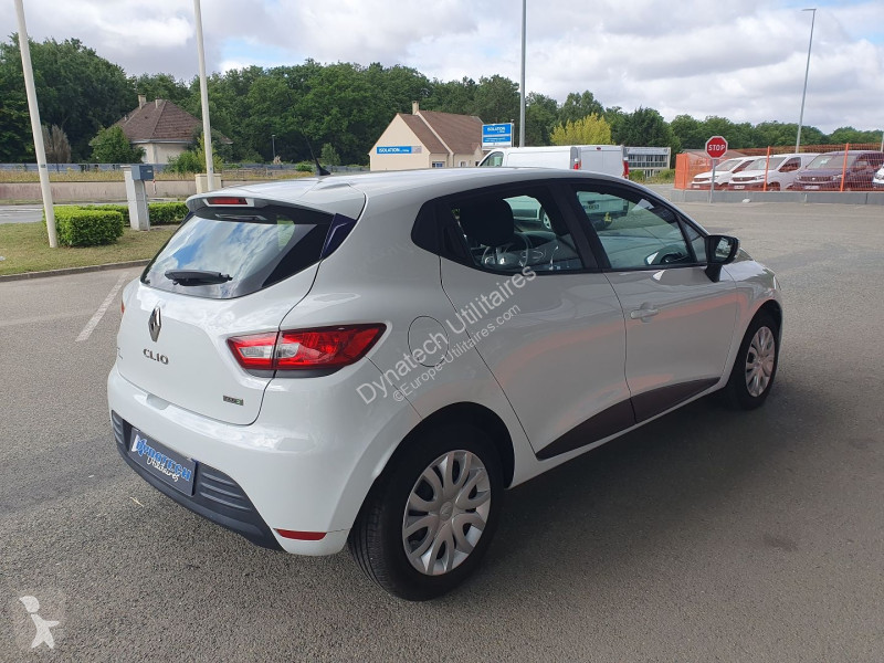 Véhicule utilitaire Renault CLIO IV STE 1.5 DCI...