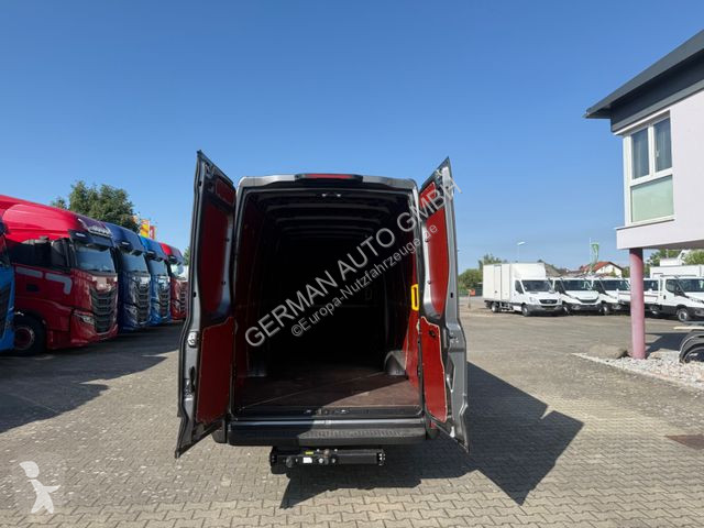 Autoutilitară Iveco 35S18H8V L4H2 Hi-Matic