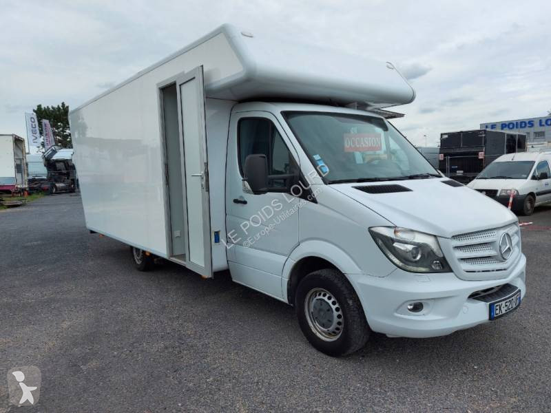 Véhicule utilitaire Mercedes