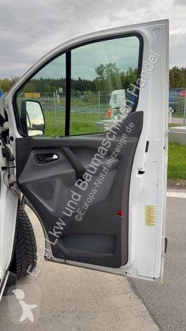 Véhicule utilitaire Ford Transit/Tourneo Kombi...