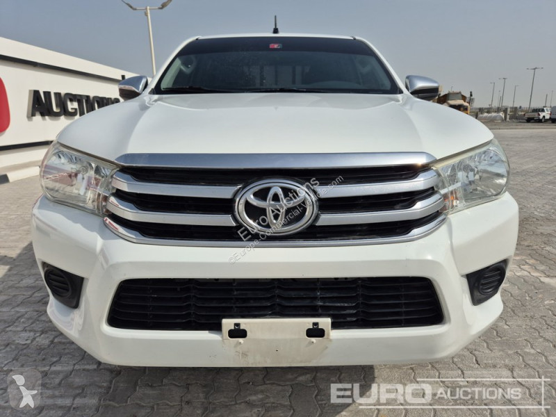 Véhicule utilitaire Toyota Hilux