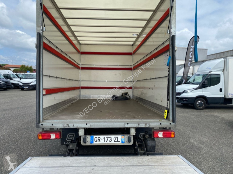 Коммерческий автомобиль Iveco 35C16H3.0...