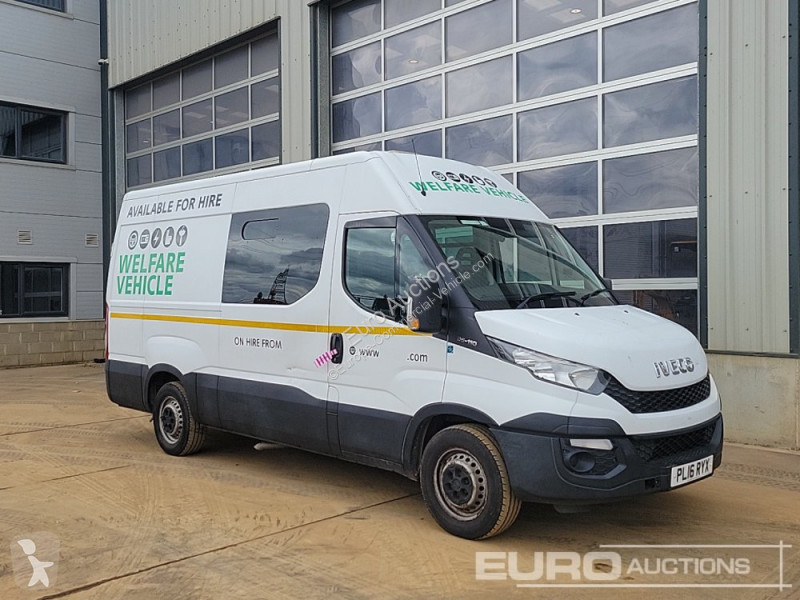 Véhicule utilitaire Iveco 35S11