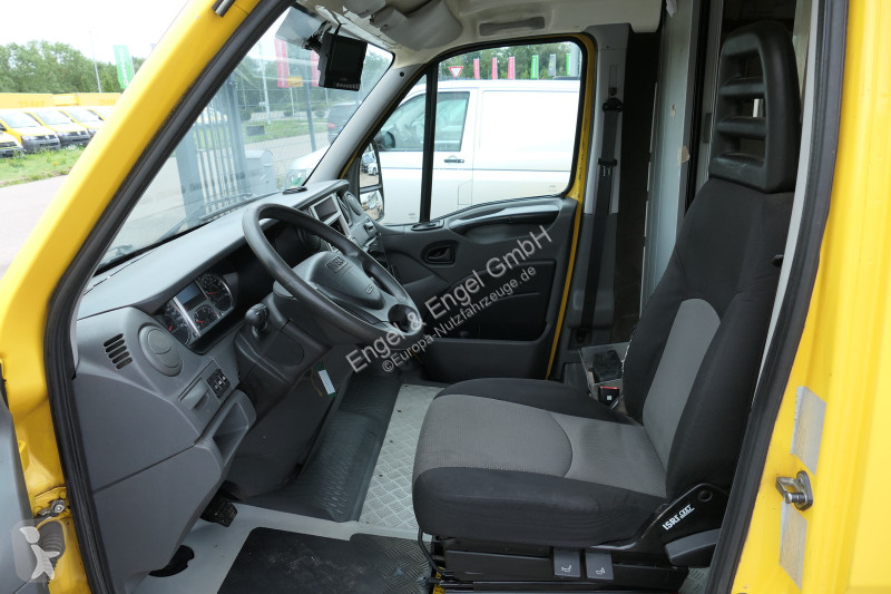 Veicolo commerciale Iveco Daily 35 S11 C30C...