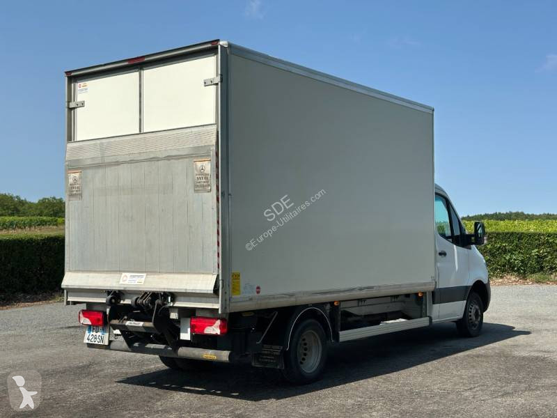Véhicule utilitaire Mercedes