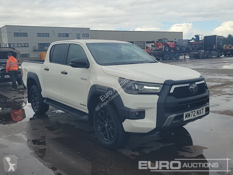 Véhicule utilitaire Toyota Hilux