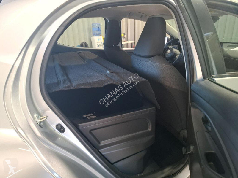 Autoutilitară Toyota HYBRIDE 116H DYNAMIC BUSINESS