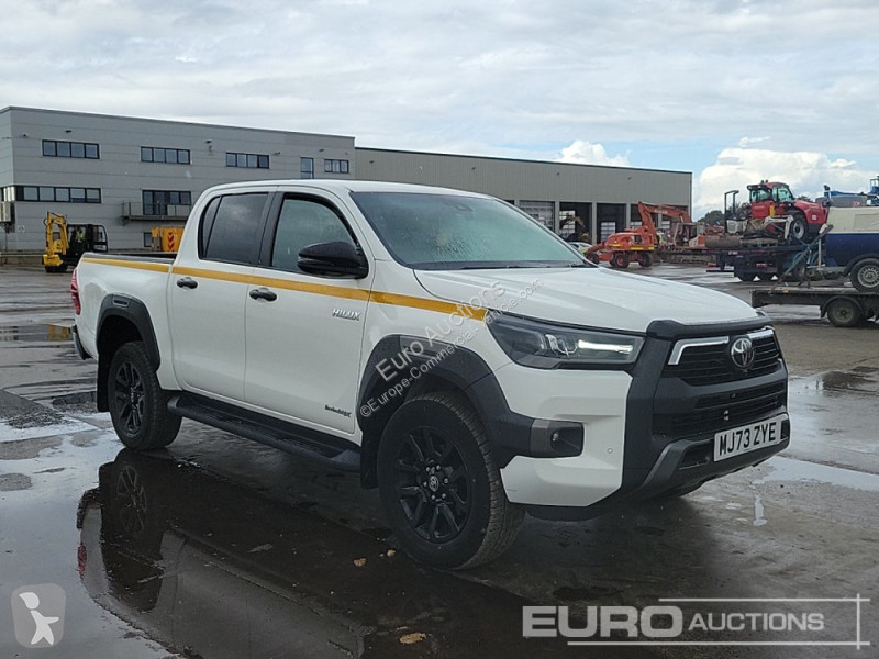 Furgoneta Toyota Hilux