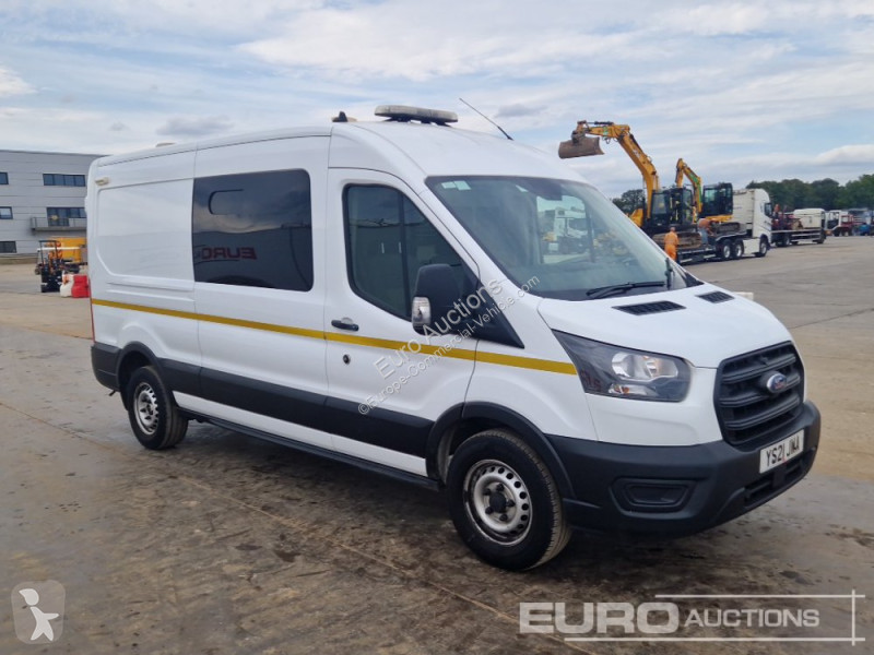 Véhicule utilitaire Ford 350