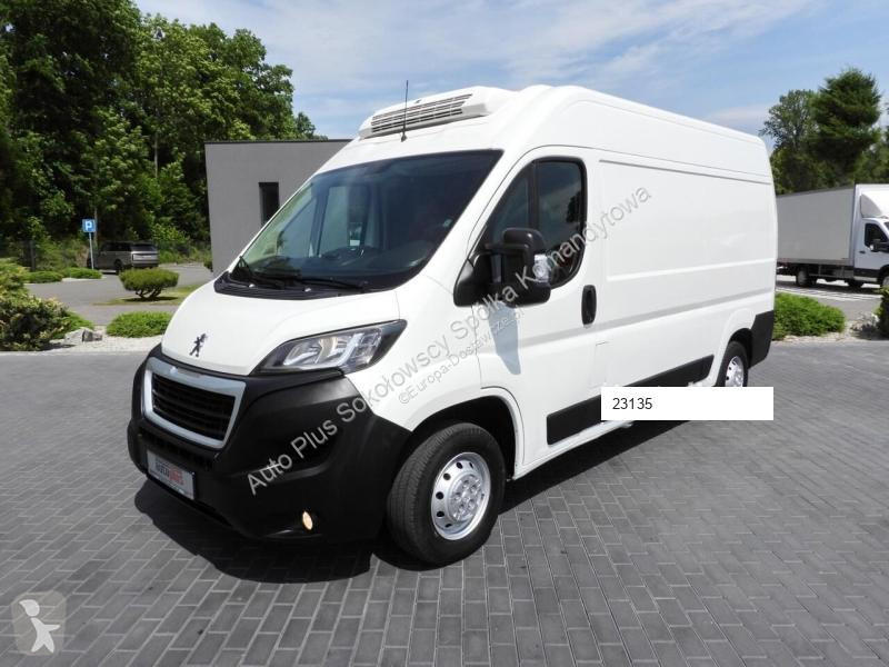 Autoutilitară Peugeot BOXER  FURGON CHŁODNIA...