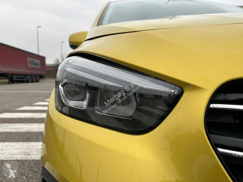 Veicolo commerciale Mercedes 180 d Sport