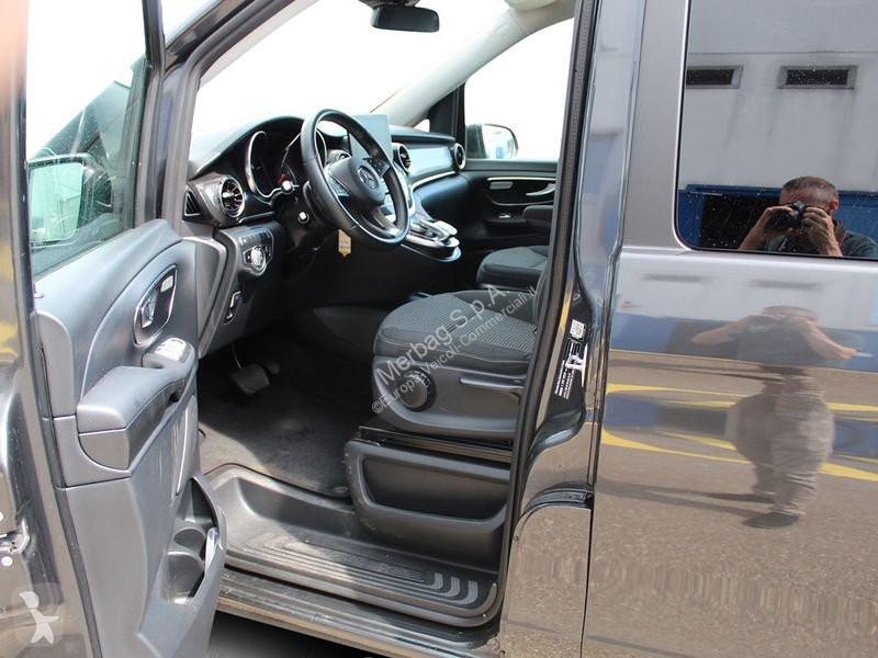 Véhicule utilitaire Mercedes 300 Long