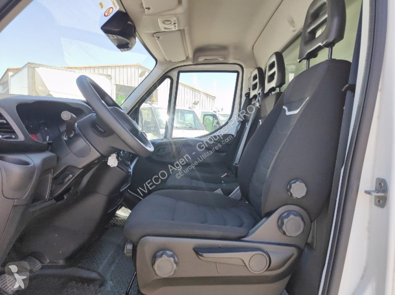 Užitkové vozidlo Iveco 35C16H3.0 Empattement 4100