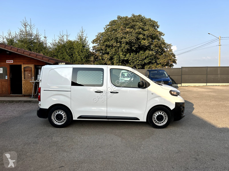 Užitkové vozidlo Peugeot 1.5 Bluehdi 100 Premium
