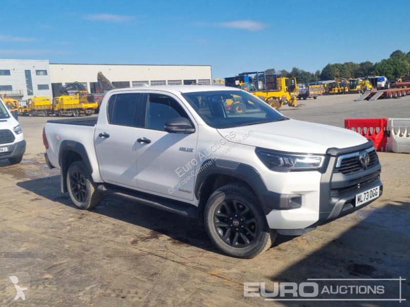 Furgoneta Toyota Hilux