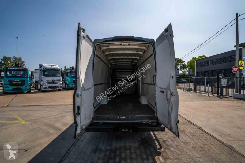 Veicolo commerciale Iveco 35S16