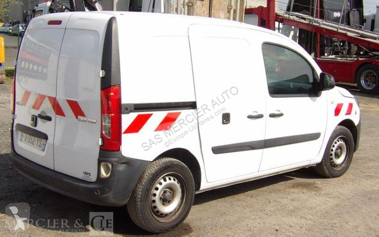 Véhicule utilitaire Mercedes
