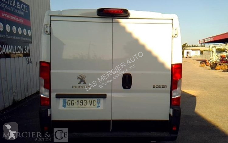 Véhicule utilitaire Peugeot