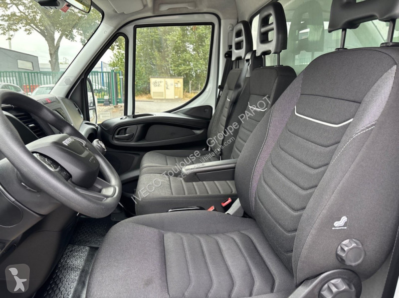 Užitkové vozidlo Iveco 35C16H3.0 empattement 4100