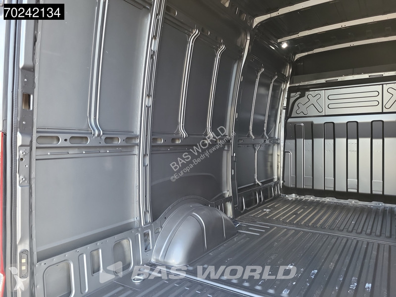 Varevogn Iveco 35S21 3.0L Automaat L2H2 210PK...