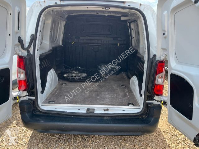 Véhicule utilitaire Toyota III 1.5 100 D-4D...